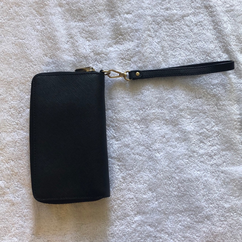 Micheal Kors wallet. - Picture 2 of 5